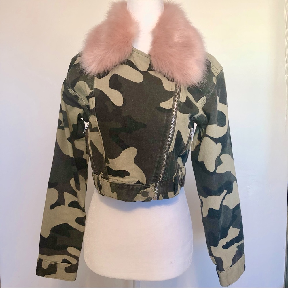 Fur Trim Cammo Cropped Jacket